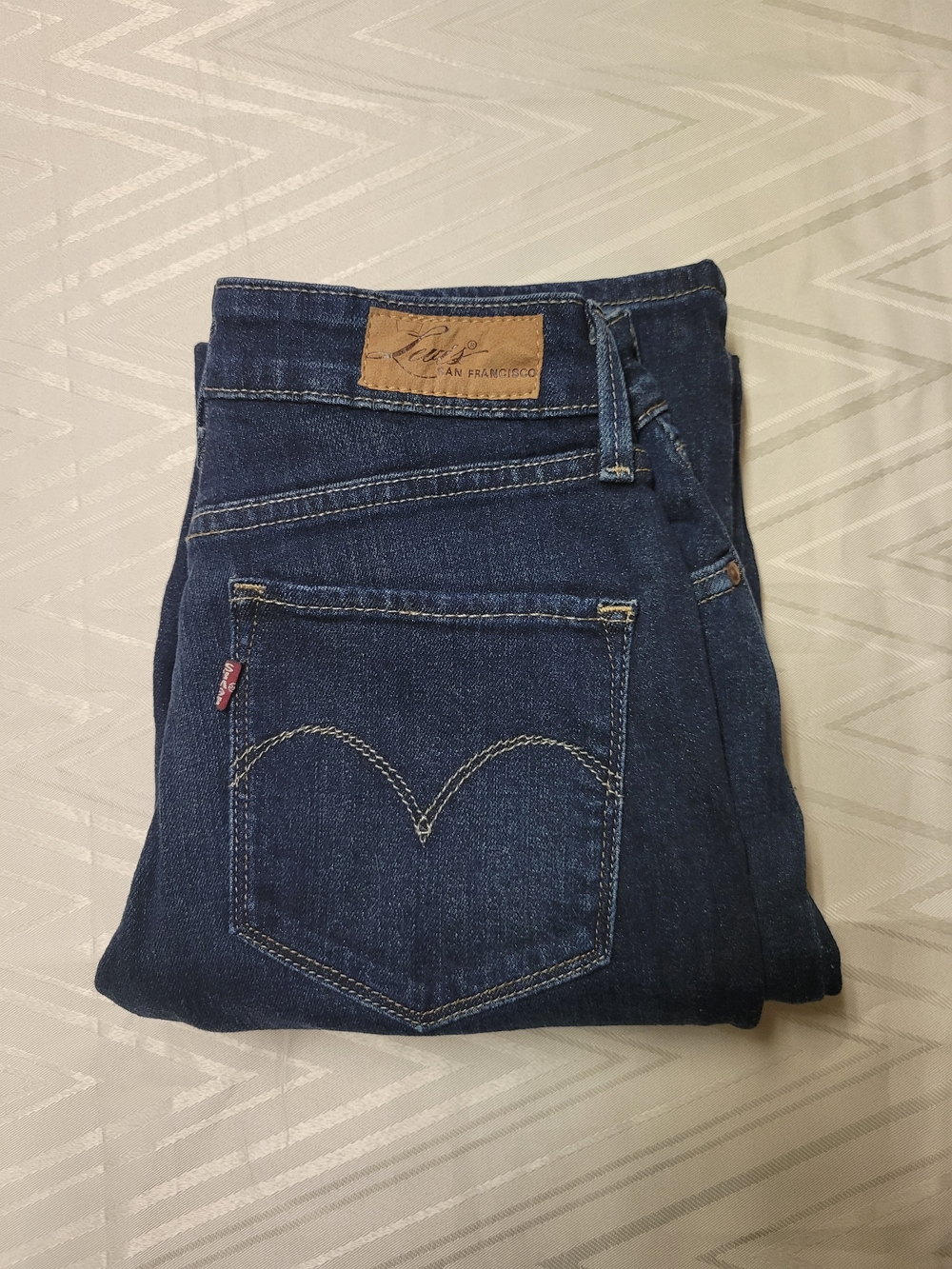 Levi's San Fran Women's Indigo Slim Straight Jeans